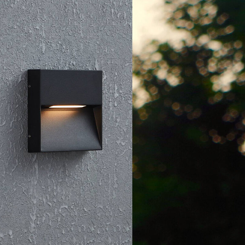 Sort modern udendørslampe aluminium, Lamar, 4,8W, varm til kold hvid justerbar LED, IP65