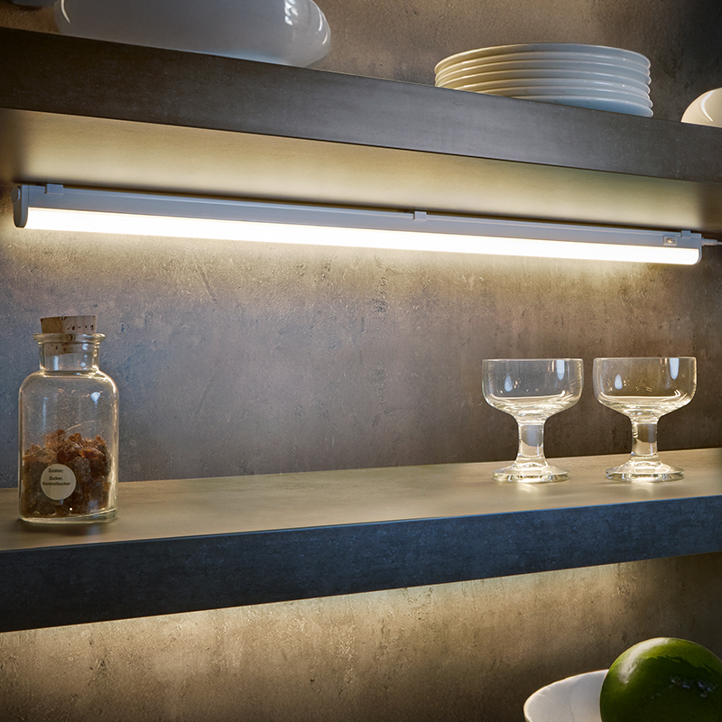 Hvid loftlampe plast, Irmak, 13W, 3000K LED, med brytare