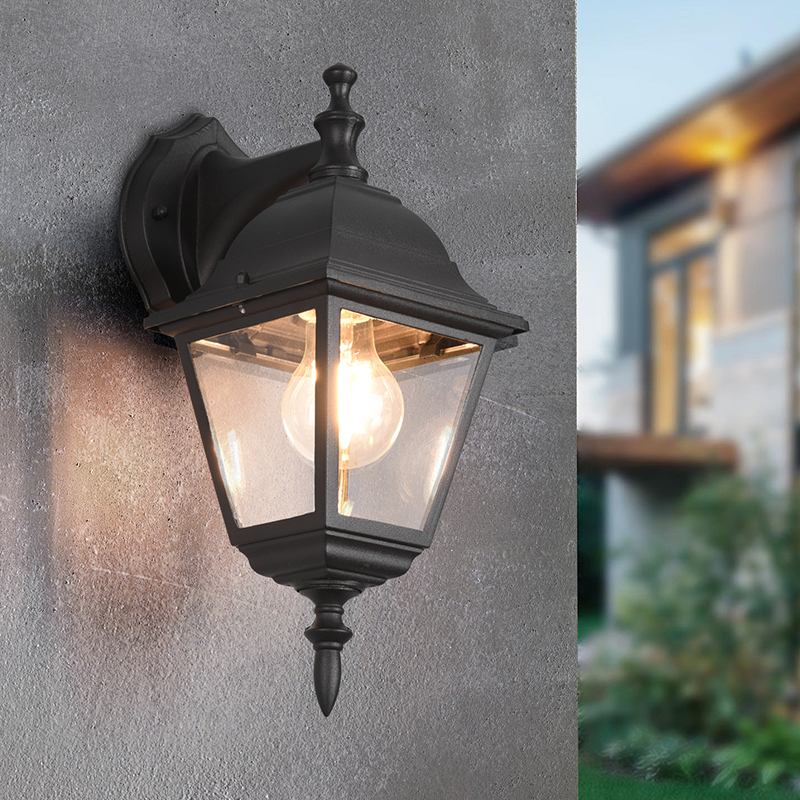 Sort udendørslampe klassisk, Lavina, IP44