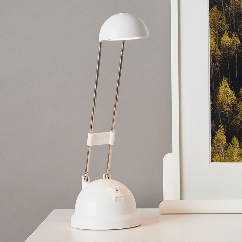 Modern skrivebordslampe hvid, Louna, 6W, 2700K LED, med brytare Modern skrivebordslampe hvid, Louna, 6W, 2700K LED, med brytare