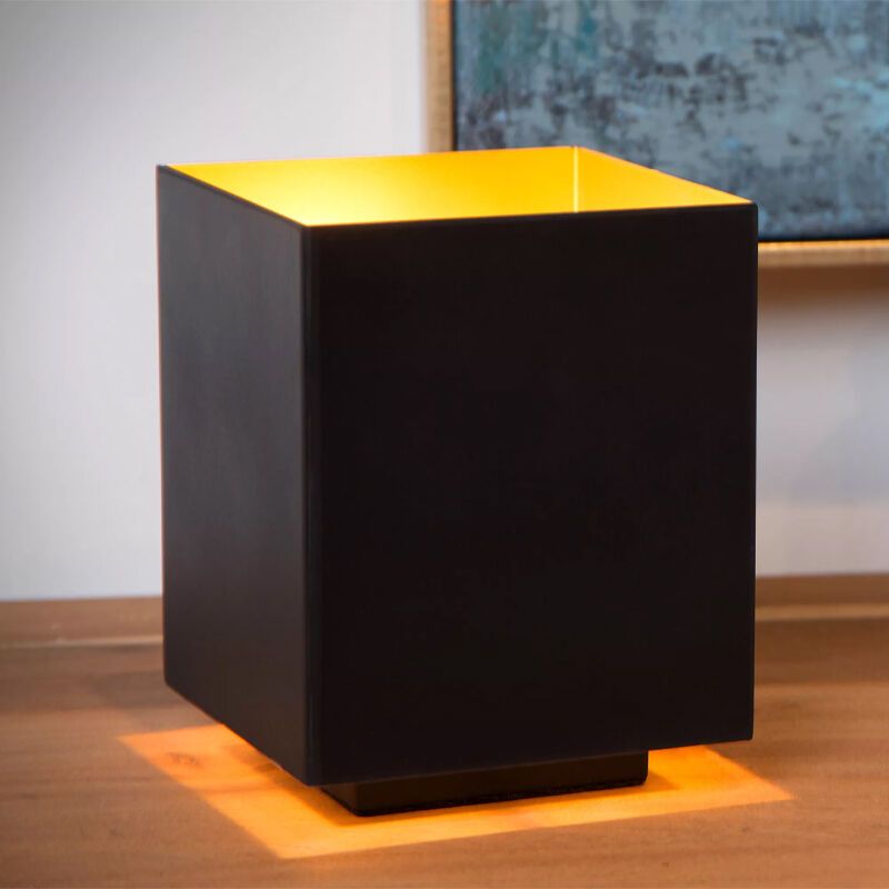 Guld bordlampe modern, Suzy, med brytare