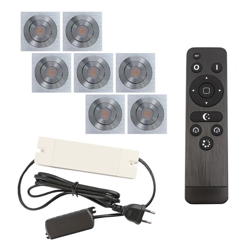 7 kipbar spots til udhæng Rona firkant, IP44, med tilslutningssæt og fjernbetjening, krom 7 kipbar spots til udhæng Rona firkant, IP44, med tilslutningssæt og fjernbetjening, krom