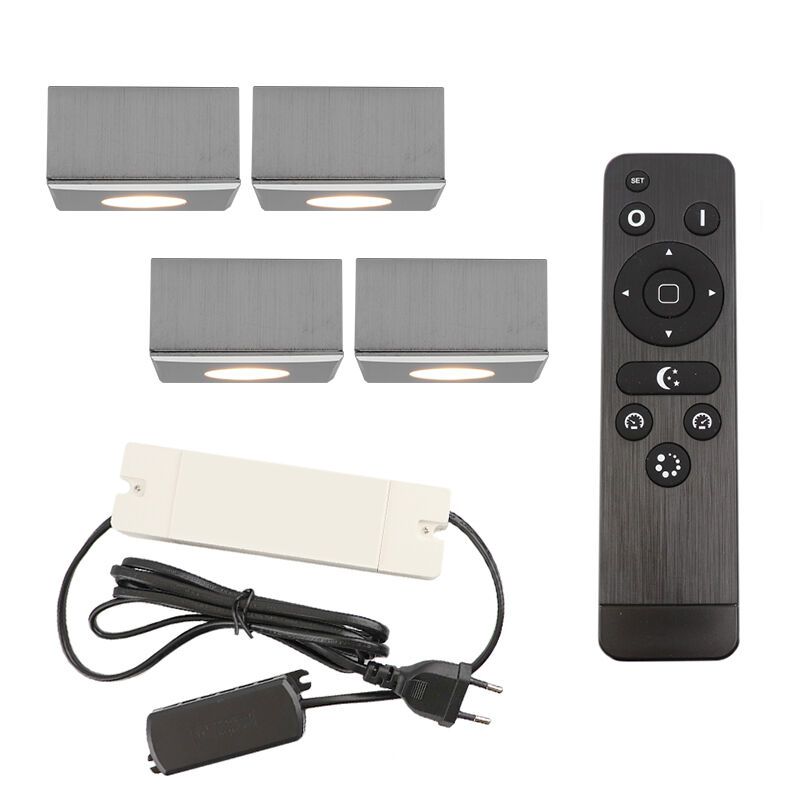 4 firkantede krom påbygningsspots veranda Fredo, IP44 med tilslutningssæt og fjernbetjening 4 firkantede krom påbygningsspots veranda Fredo, IP44 med tilslutningssæt og fjernbetjening