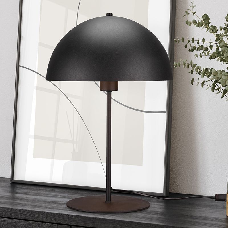 Sort bordlampe modern, Fransisca, med brytare Sort bordlampe modern, Fransisca, med brytare