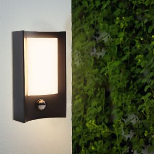 Modern udendørs væglampe med bevægelsessensor sort, Loris, 6W, 3000K LED, IP44