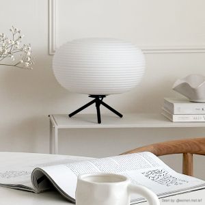 Modern bordlampe hvid, Davide, med brytare