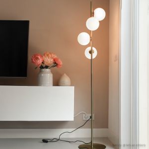 Design gulv lampe hvid, Remo, med brytare