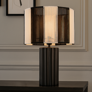 Rustik bordlampe sort, Juno, med brytare