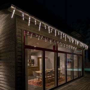 32 Udendørs istapbelysning, forskellige højder, 7,75m bred