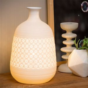 Hvid bordlampe retro, Tiesse, med brytare
