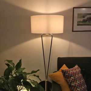 Messing gulv lampe klassisk, Lola, med brytare