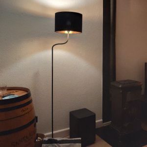 Sort gulv lampe modern, Jeany, med brytare