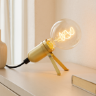 Metal bordlampe guld, Gidon, med brytare