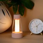 Lyserød genopladelig udendørs bordlampe modern, Lorali, 1,2W, 2700K LED, IP44, med touch lysdæmper