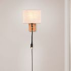 Hvid væglampe træ, Fransien, med brytare