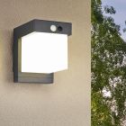 Sort udendørs væglampe solcelle modern, Kadija, 5,5W, 4000K LED, IP44