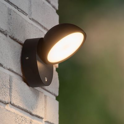 Sort udendørs væglampe med skumringssensor modern, Finn, 12W, 3000K LED, IP54