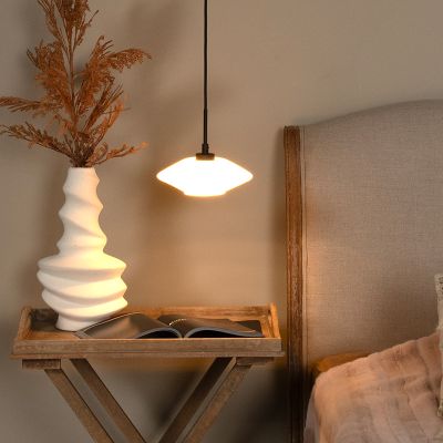 Hvid pendler lampe modern, Trevor