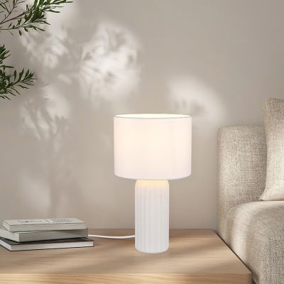 Keramik bordlampe hvid, Nannette, med brytare