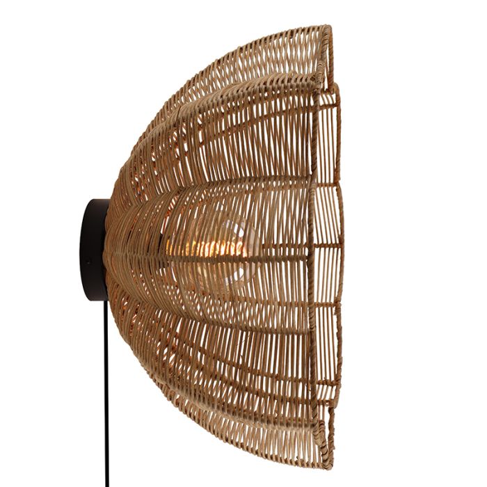 Rattan væglampe brun, Heather, med brytare