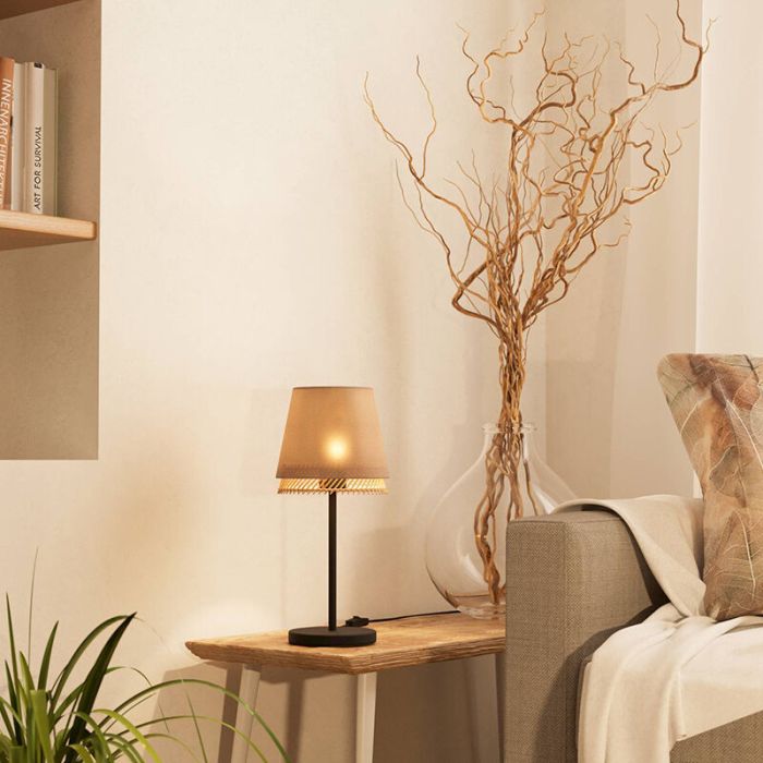 Beige bordlampe stof, Ruby, med brytare