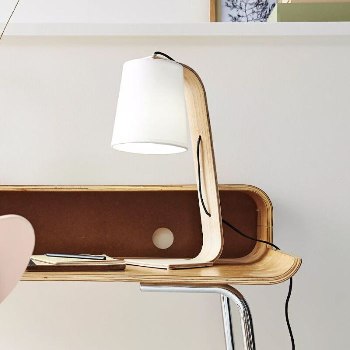 Træ bordlampe hvid, Nordic, med brytare
