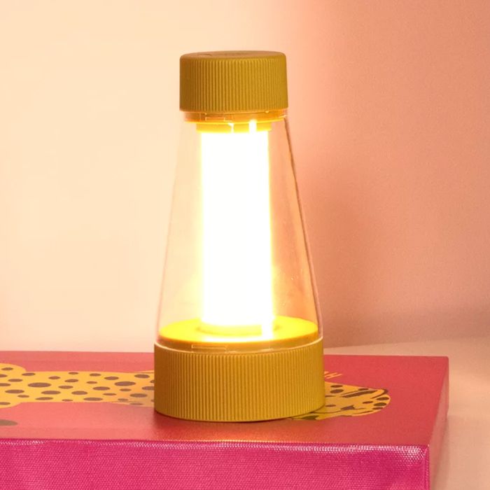 Gul genopladelige udendørs bordlampe modern, Lorali, 1,2W, 2700K LED, IP44, med beröringsdimmer