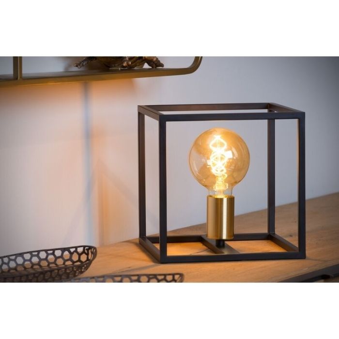 Guld bordlampe modern, Ruben, med brytare