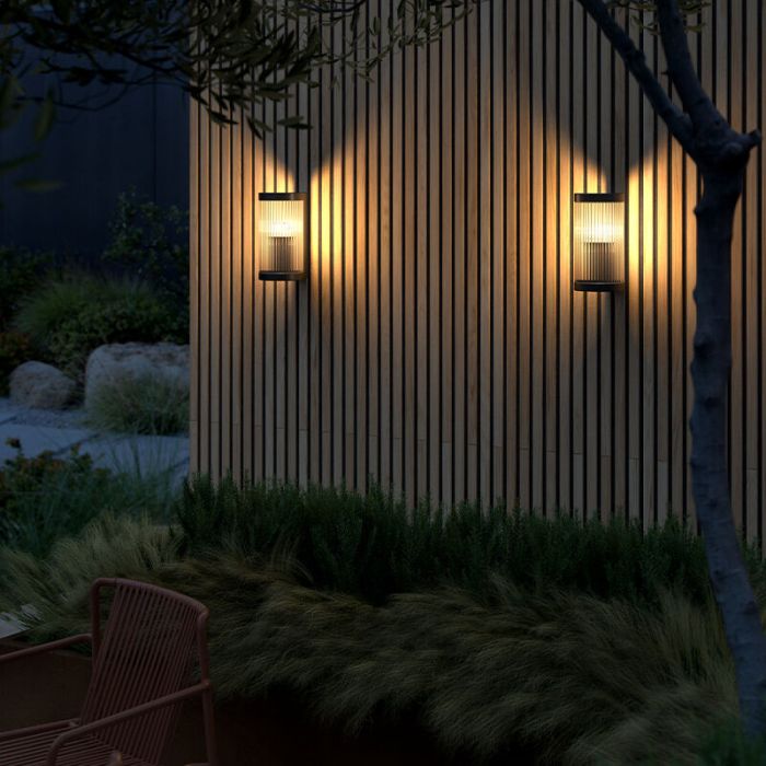 Sort udendørslampe retro, Coupar, IP54
