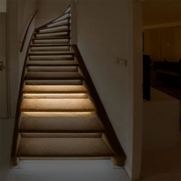 Forlængersæt dæmpbare trappe LED strips, 2 LED strips 2700K